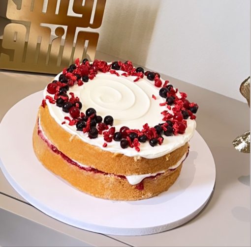 Raspberry cake