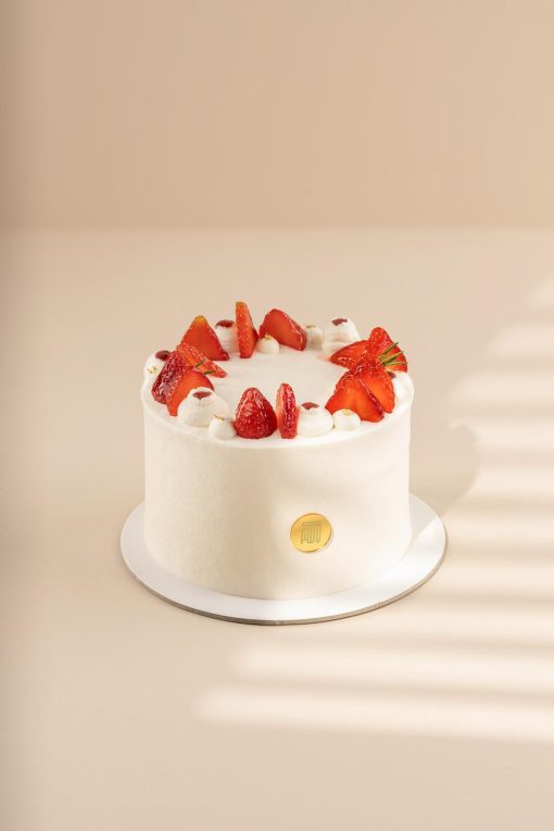STRAWBERRY CAKE