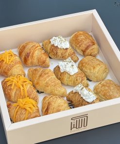 mini croissant box