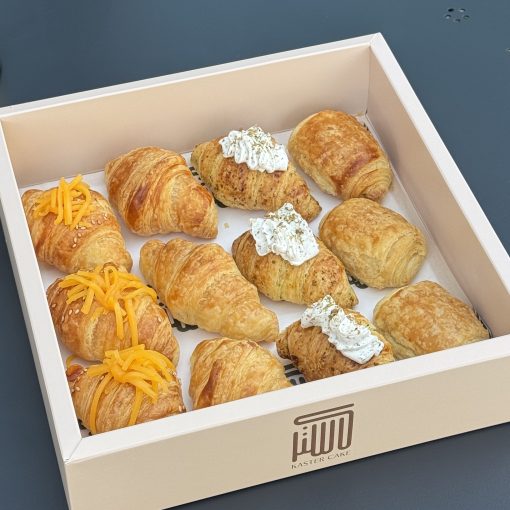 mini croissant box